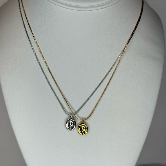 Jewelry - Elegant Gold and Silver Pendant Necklace